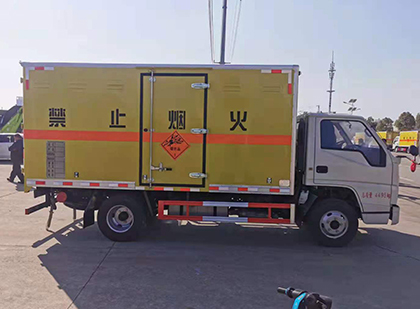 重庆爆破器材运输车技术升级与安全合规新趋势