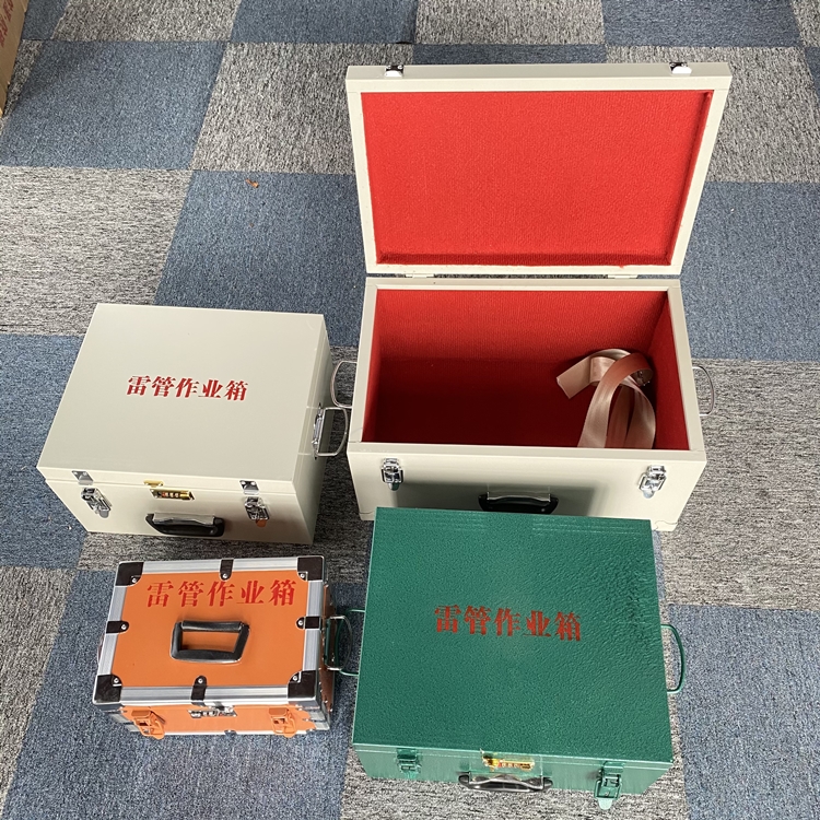 重庆爆破工程作业箱如何选择？玻璃钢与传统材质的全面对比